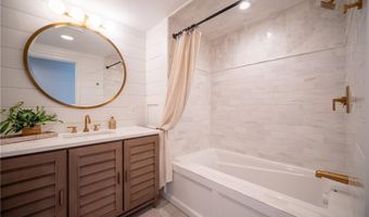 136 Aldrich Rd, Glocester, RI 02857