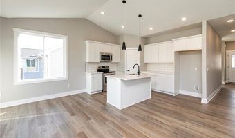 529 Meadows Ct, Polk City, IA 50226