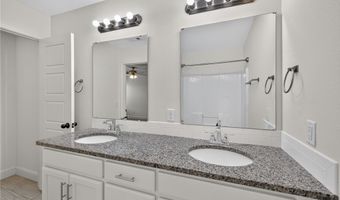 709 NW 63rd Ave, Bentonville, AR 72713