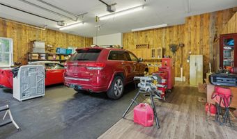 434 Donald St, Bedford, NH 03110