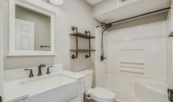 222 Cherokee Rd, Andover, NJ 07848