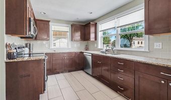 403 Baker St, Baldwin City, KS 66006