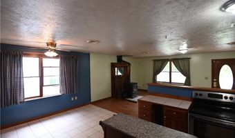 6610 6th Ave, Andover, OH 44003