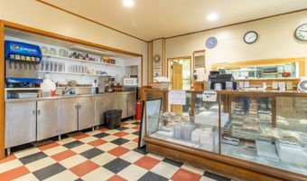 708 N MONROE St, Abingdon, IL 61410