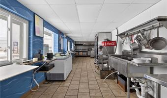1 Angell Rd, Narragansett, RI 02882
