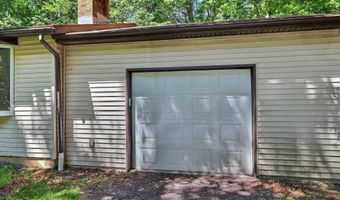 93 Skyline Dr, Albrightsville, PA 18210