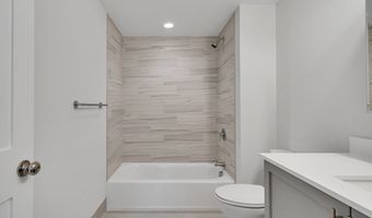 50 Hichborn St 308, Boston, MA 02135