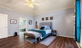 3911 Golf Course Dr, Alma, AR 72921