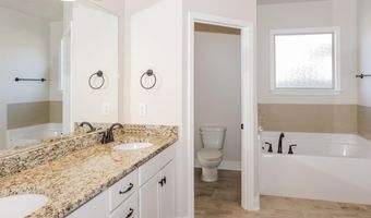 14731 Eva Cir, Athens, AL 35613