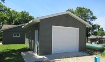 206 W 7th St, Adrian, MN 56156