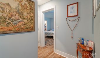 127 Alma Ln, Asheville, NC 28806