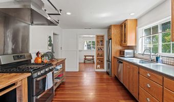 3875 Albion Little River Rd, Albion, CA 95410