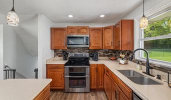 1264 Columbus Cir N, Ashland, OH 44805