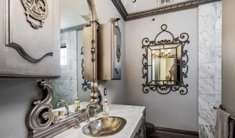 2133 2nd Ave, San Diego, CA 92101