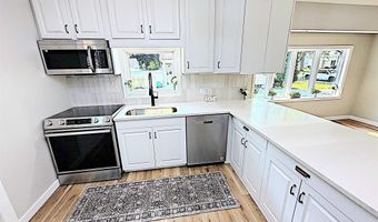 1415 W WASHINGTON St, Appleton, WI 54914