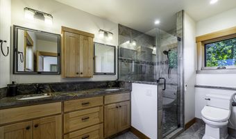 1940 Soda Mountain Rd, Ashland, OR 97520