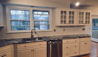 1 Angell Rd, Lincoln, RI 02865