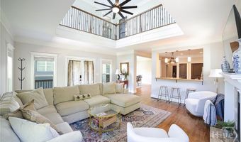 132 N Poplar St, Athens, GA 30606