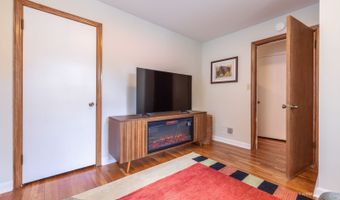 47 Sunnyside Dr, Athens, OH 45701