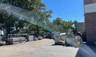 21 Deforest St, Amityville, NY 11701