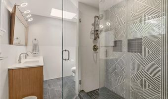 5 Buoy St, Jamestown, RI 02835