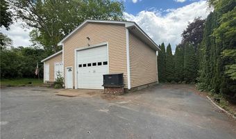 1 Edgewood Ave, Hopkinton, RI 02804
