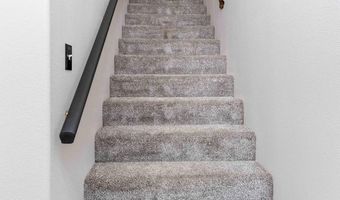 312 N MESA VERDE Ave, Aztec, NM 87410