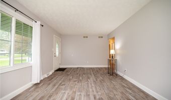 4829 New Rd, Austintown, OH 44515