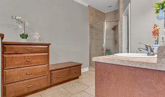 1711 River Pointe Dr, Albany, GA 31707