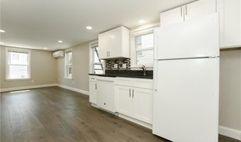 71 ST Elizabeth 2, Bristol, RI 02809