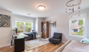 100 E View Ave, Cranston, RI 02920