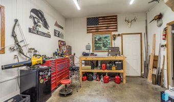 1109 S Parkview Blvd, Brandon, SD 57005