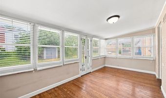 9131 Lucia Dr, Affton, MO 63123