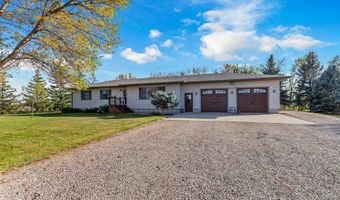 38397 Richmond Heights Dr, Aberdeen, SD 57401