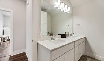 558 Torrey Pines Cir, Heath, TX 75032