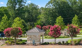 1053 Homestead Dr, Milton, GA 30004