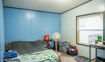 112 S College St, Adams, WI 53910