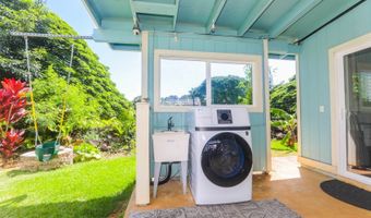 637 Manu Oo St A, Kailua, HI 96734