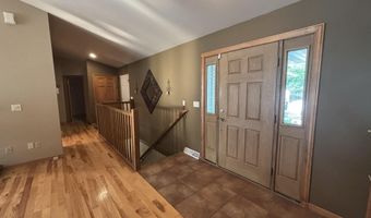 3167 LAKEVIEW Dr, Suamico, WI 54173