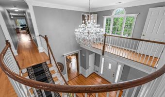 301 BERKLEY Ave, Belle Mead, NJ 08502