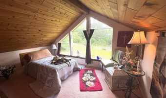 850 Gambier Dr, Alford, FL 32420