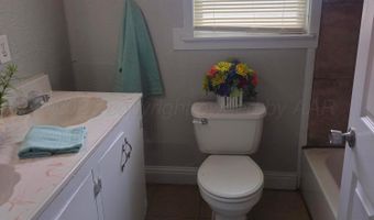 8015 Upton Rd, Amarillo, TX 79119