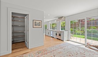 7362 Oakmont Dr, Santa Rosa, CA 95409