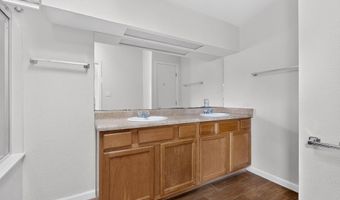 7201 Canary Ln NE, Albuquerque, NM 87109