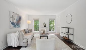 10016 Whitethorn Dr, Charlotte, NC 28277