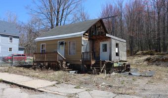 812 Kent St, Berlin, NH 03570