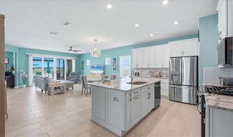 6230 ROADSTEAD Ct, Apollo Beach, FL 33572