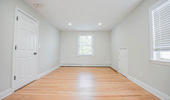 4070 Madison Ave, Bridgeport, CT 06606