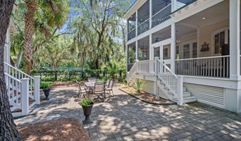 106 Coosaw Club Dr, Beaufort, SC 29907