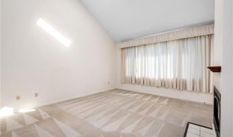 96 Nipmuc Trl B, North Providence, RI 02904